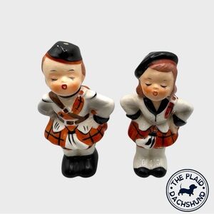 Vintage Napco Scottish Shakers